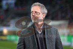 1. Bundesliga - Fußball - FC Augsburg - FC Ingolstadt 04 - Sportdirektor Thomas Linke (FCI)  vor dem Spiel