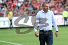 1. Bundesliga - Fußball - SC Freiburg - FC Ingolstadt 04 - Cheftrainer Maik Walpurgis (FCI) aufgeregt