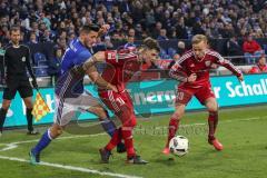 1. Bundesliga - Fußball - FC Schalke 04 - FC Ingolstadt 04 - Zweikampf Sead Kolasinac (6 Schalke) und Pascal Groß (10, FCI) hinten Florent Hadergjonaj (33, FCI)