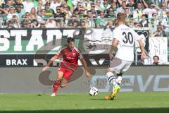 1. Bundesliga - Fußball - Borussia Mönchengladbach - FC Ingolstadt 04 - 2:0 - Mathew Leckie (7, FCI) Nico Elvedi (#30 Borussia)