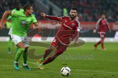 1. Bundesliga - Fußball - FC Ingolstadt 04 - VfL Wolfsburg -  Josuha Guilavogui (23 Wolfsburg) Anthony Jung (3, FCI)