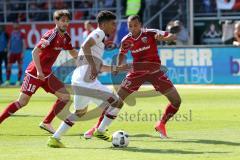 1. Bundesliga - Fußball - FC Ingolstadt 04 - Bayer 04 Leverkusen - Romain Brégerie (18, FCI) Benjamin Heinrichs (Leverkusen 39) Marcel Tisserand (32, FCI)