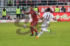 1. Bundesliga - Fußball - FC Ingolstadt 04 - FC Bayern - Marvin Matip (34, FCI) Douglas Costa (11 Bayern)