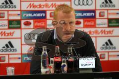 1. Bundesliga - Fußball - FC Ingolstadt 04 - Bayer 04 Leverkusen - Pressekonferenz nach dem Spiel - Cheftrainer Tayfun Korkut (Leverkusen)und Cheftrainer Maik Walpurgis (FCI)