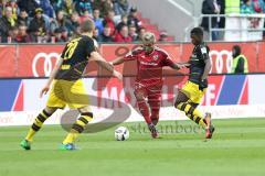 1. Bundesliga - Fußball - FC Ingolstadt 04 - Borussia Dortmund - Matthias Ginter (BVB 28) Darío Lezcano (11, FCI) Ousmane Dembele (BVB 7)