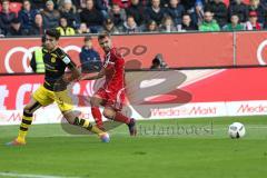 1. Bundesliga - Fußball - FC Ingolstadt 04 - Borussia Dortmund - Marc Bartra (BVB 5) Lukas Hinterseer (16, FCI)