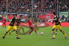 1. Bundesliga - Fußball - FC Ingolstadt 04 - Borussia Dortmund - Almog Cohen (36, FCI) in der Mitte