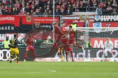 1. Bundesliga - Fußball - FC Ingolstadt 04 - Borussia Dortmund - Freistoß Pierre-Emerick Aubameyang (BVB 17)