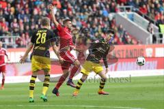 1. Bundesliga - Fußball - FC Ingolstadt 04 - Borussia Dortmund - Matthias Ginter (BVB 28) Lukas Hinterseer (16, FCI) Julian Weigl (BVB 33)