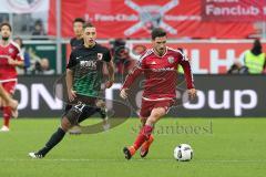 1. Bundesliga - Fußball - FC Ingolstadt 04 - FC Augsburg - Dominik Kohr (FCA 21) Mathew Leckie (7, FCI)