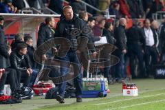 1. Bundesliga - Fußball - FC Ingolstadt 04 - RB Leipzig - Cheftrainer Maik Walpurgis (FCI) angespannt