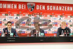1. Bundesliga - Fußball - FC Ingolstadt 04 - Bayer 04 Leverkusen - Pressekonferenz nach dem Spiel - Cheftrainer Tayfun Korkut (Leverkusen)und Cheftrainer Maik Walpurgis (FCI)