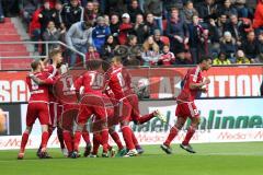 1. Bundesliga - Fußball - FC Ingolstadt 04 - Borussia Dortmund - Almog Cohen (36, FCI) trifft zum 1:0 Tor Jubel rechts Marvin Matip (34, FCI)