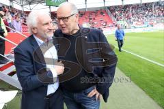 1. Bundesliga - Fußball - FC Ingolstadt 04 - Bayer 04 Leverkusen - Rudi Völler mit Vorsitzender des Vorstandes Peter Jackwerth (FCI)