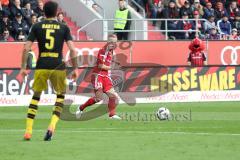 1. Bundesliga - Fußball - FC Ingolstadt 04 - Borussia Dortmund - Florent Hadergjonaj (33, FCI) Marc Bartra (BVB 5)