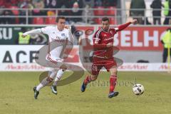 1. Bundesliga - Fußball - FC Ingolstadt 04 - Hamburger SV HSV - rechts Markus Suttner (29, FCI)
