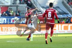 1. Bundesliga - Fußball - FC Ingolstadt 04 - FC Bayern - Marvin Matip (34, FCI) Robert Lewandowski (9 Bayern)