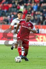 1. Bundesliga - Fußball - FC Ingolstadt 04 - Borussia Mönchengladbach - Marvin Matip (34, FCI) Mahmoud Dahoud (#8 Gladbach)