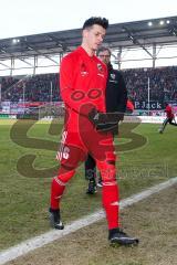 1. BL - Saison 2016/2017 - FC Ingolstadt 04 - Hamburger SV - Alfredo Morales (#6 FCI) verlässt den Platz nach dem warm machen - Foto: Meyer Jürgen