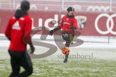 1. BL - Saison 2016/2017 - FC Ingolstadt 04 - Trainingsauftakt im neuen Jahr 2017 - Alfredo Morales (#6 FCI) - Foto: Meyer Jürgen