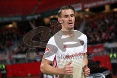 2. Bundesliga - Fußball - 1. FC Nürnberg - FC Ingolstadt 04 - Tor Jubel Stefan Kutschke (20, FCI) springt über die Bande zu den Fans