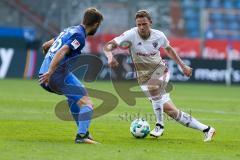 2. BL - Saison 2017/2018 - VFL Bochum - FC Ingolstadt 04 - Marcel Gaus (#19 FCI) - Alexander Merkel (#15 Bochum) - Foto: Meyer Jürgen