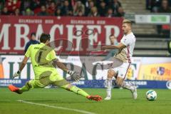 2. Bundesliga - Fußball - 1. FC Nürnberg - FC Ingolstadt 04 - scheitert an Torwart Thorsten Kirschbaum (1 FCN) Robert Leipertz (13, FCI)