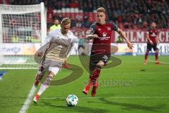 2. Bundesliga - Fußball - 1. FC Nürnberg - FC Ingolstadt 04 - Sonny Kittel (10, FCI) Ondřej Petrák (31 FCN)