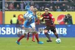 2. Bundesliga - Fußball - Holstein Kiel - FC Ingolstadt 04 - Thomas Pledl (30, FCI) Johannes van den Bergh (15 Kiel)