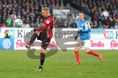 2. Bundesliga - Fußball - Holstein Kiel - FC Ingolstadt 04 - Sonny Kittel (10, FCI) Dominick Drexler (24 Kiel)