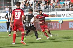 2. Bundesliga - Fußball - SV Sandhausen - FC Ingolstadt 04 - Linsmayer, Denis (6 SV) gegen Almog Cohen (8, FCI)