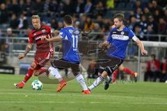 2. Bundesliga - Fußball - DSC Arminia Bielefeld - FC Ingolstadt 04 - Sonny Kittel (10, FCI) Stephan Salger (11 DSC) Julian Börner (13 DSC)