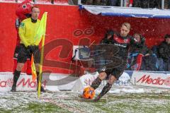 2. BL - Saison 2017/2018 - FC Ingolstadt 04 - FC St. Pauli - Thomas Pledl (#30 FCI) beim Eckball - Foto: Meyer Jürgen