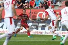 2. Bundesliga - Fußball - FC Ingolstadt 04 - 1. FC Kaiserslautern - Marcel Gaus (19, FCI) Benjamin Kessel (5 Kaiserslautern)