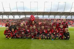 2. Bundesliga - Fußball - FC Ingolstadt 04 - Fortuna Düsseldorf - Einlaufkinder Kids mit Maskottchen Schanzi