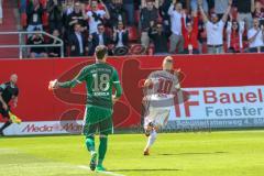 2. BL - Saison 2017/2018 - FC Ingolstadt 04 - Holstein Kiel - Sonny Kittel (#10 FCI) trifft zum 1:1 Ausgleichstreffer -jubel - Kronholm Kenneth #18 Torwart Kiel - Foto: Meyer Jürgen