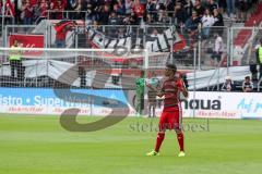 2. Bundesliga - Fußball - FC Ingolstadt 04 - SSV Jahn Regensburg - Paulo Otavio (4, FCI) betet vor dem Spiel