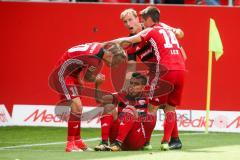 2. BL - Saison 2017/2018 - FC Ingolstadt 04 - SSV Jahn Regensburg - Sonny Kittel (#10 FCI) schiesst den Ausgleichstreffer zum 1:1 - Jubel - Stefan Lex (#14 FCI) - Dario Lezcano (#11 FCI) - Tobias Schröck (#21 FCI) - Foto: Meyer Jürgen
