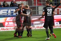 2. Bundesliga - Fußball - FC Ingolstadt 04 - 1. FC Heidenheim - Hauke Wahl (25, FCI) köpft zum 1:0 Tor Jubel , Marvin Matip (34, FCI) Thomas Pledl (30, FCI) Stefan Kutschke (20, FCI)
