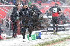 2. Bundesliga - Fußball - FC Ingolstadt 04 - FC St. Pauli - Cheftrainer Stefan Leitl (FCI) an der Seitenlinie enttäuscht