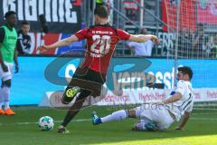 2. BL - Saison 2017/2018 - FC Ingolstadt 04 - Arminia Bielefeld - Stefan Kutschke (#20 FCI) - Stephan Salger (#11 Bielefeld)  - Foto: Meyer Jürgen