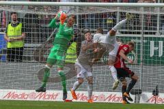 2. BL - Saison 2017/2018 - FC Ingolstadt 04 -1. FC Nürnberg - Orjan Nyland (#1 Torwart FCI) fängt den Ball sicher - Foto: Meyer Jürgen