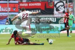 2. Bundesliga - Fußball - FC Ingolstadt 04 - 1. FC Nürnberg - Almog Cohen (8, FCI) Enrico Valentini (22 FCN)