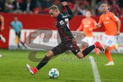 2. BL - Saison 2017/2018 - FC Ingolstadt 04 - SV Darmstadt 98 - Sonny Kittel (#10 FCI) beim Schuss - Foto: Meyer Jürgen
