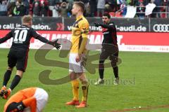 2. Bundesliga - Fußball - FC Ingolstadt 04 - Dynamo Dresden - Sonny Kittel (10, FCI) gibt Ball an Almog Cohen (8, FCI) der zum 4:2 trifft Tor Jubel Sieg Jannik Müller (18 Dresden)