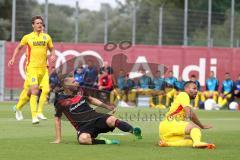 2. Bundesliga - Fußball - Testspiel - FC Ingolstadt 04 - Karlsruher SC - mitte Robert Leipertz (13, FCI)trifft zum 1:0 Tor Jubel