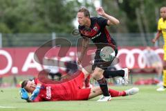2. Bundesliga - Fußball - Testspiel - FC Ingolstadt 04 - Karlsruher SC - Angriff Marcel Gaus (19, FCI) scheitert an Torwart Dirk Orlishausen (KSC)