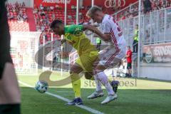 2. Bundesliga - Testspiel - Fußball - FC Ingolstadt 04 - FC Nantes - Zweikampf rechts Florent Hadergjonaj (33, FCI)