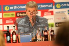2. Bundesliga - Fußball - Fortuna Düsseldorf - FC Ingolstadt 04 - Pressekonferenz nach dem Spiel Cheftrainer Friedhelm Funkel (Fortuna)