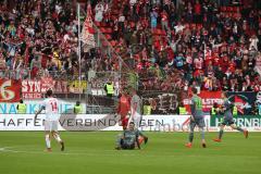 2. Bundesliga - FC Ingolstadt 04 - 1. FC Köln - Spiel ist aus, Sieg für Köln 1:2, hängende Köpfe, Darío Lezcano (11, FCI) Torwart Philipp Tschauner (41, FCI) Stefan Kutschke (20, FCI) Marcel Gaus (19, FCI)